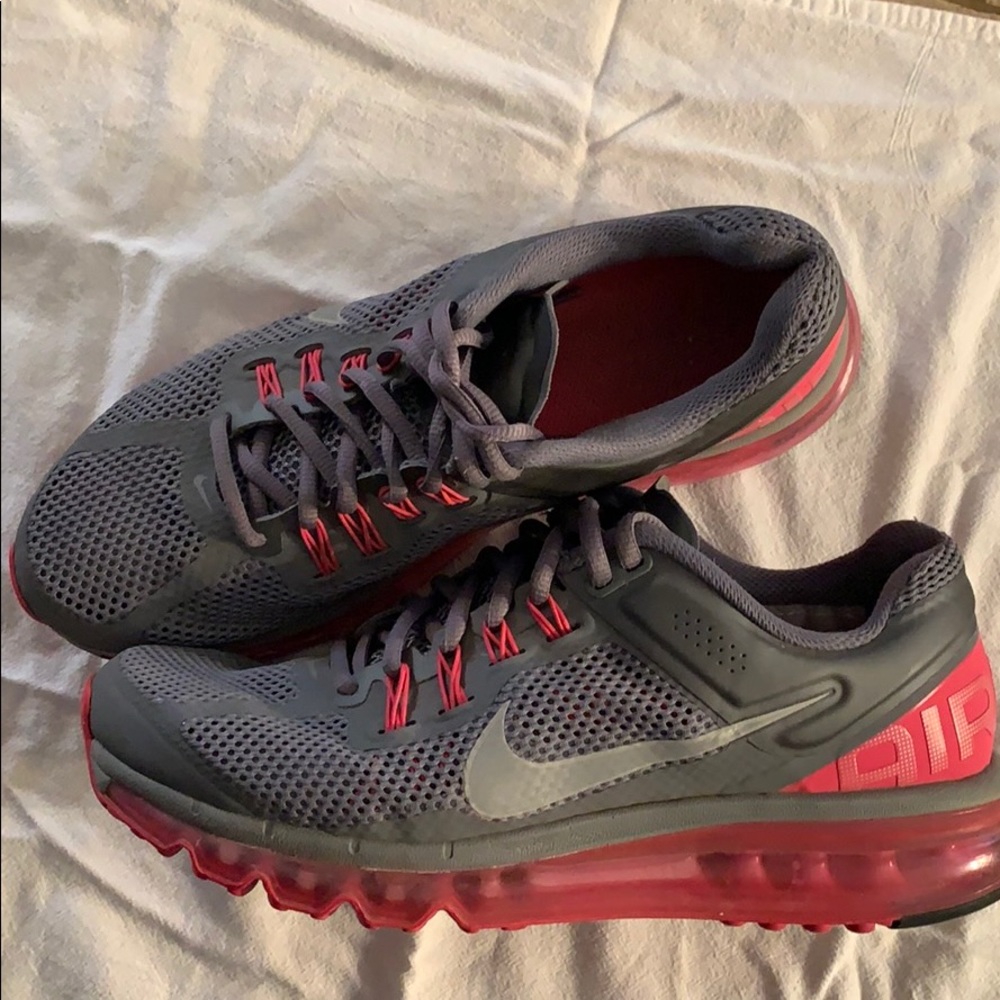 Gray and pink Nike Air Max size 10